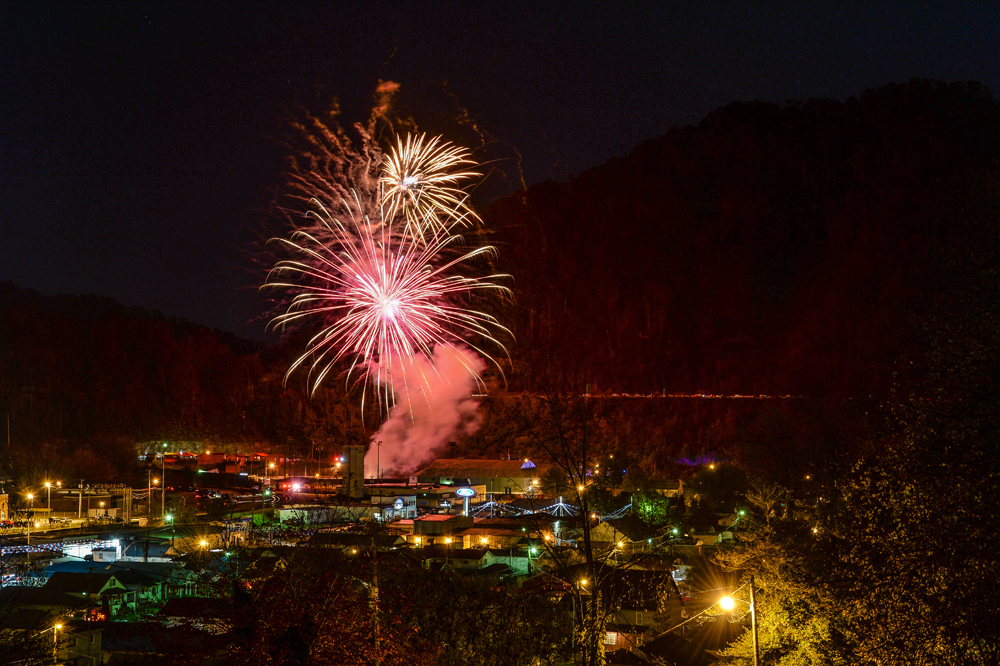 Let Us Host Your Journeys to <bt> Extraordinary Places  (copy)